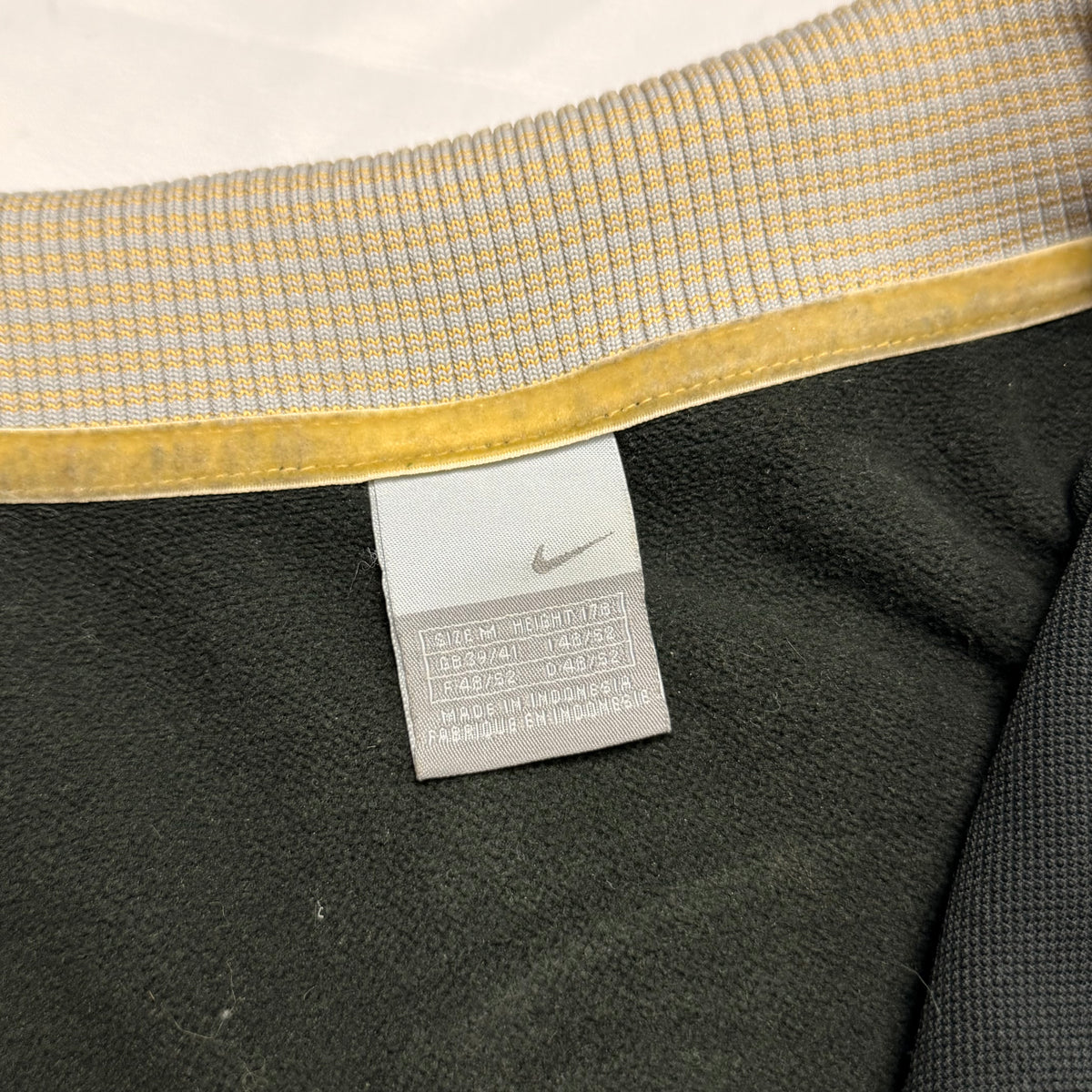 Vintage Nike zip up (M)